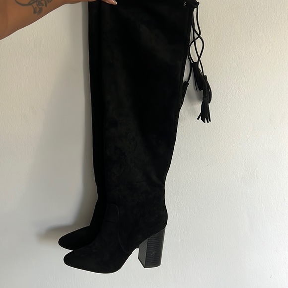 KNEE HIGH BOOTS - Picture 1 of 4